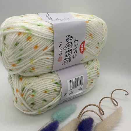 Пряжа Yarn Art Baby color (бэби) 202 белый в зелен оранж желтую точку