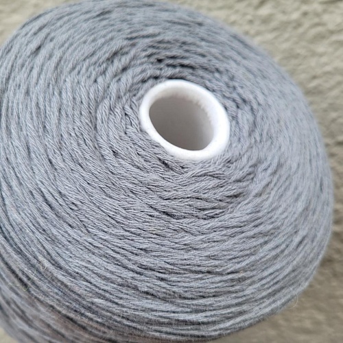 Пряжа в бобинах Supergeelong 3000 цвет:9801 Цена указана за 10гр