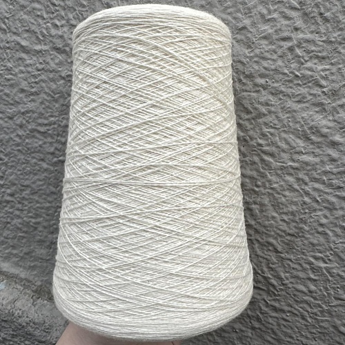 Пряжа в бобинах Biagioli Modesto Cashmere цвет 100006 Bianco Natur. Цена за 10гр