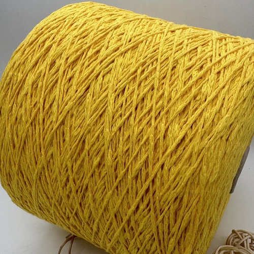 Пряжа в бобинах Sughero GH32 жёлтый. Цена указана за 10гр.