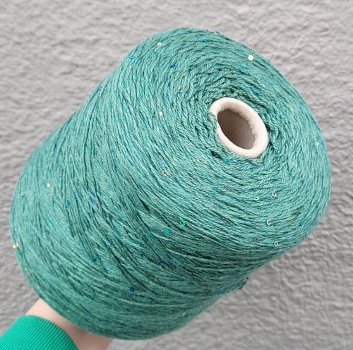 Пряжа в бобинах Silver зеленый, пайетки. Цена за 10 гр