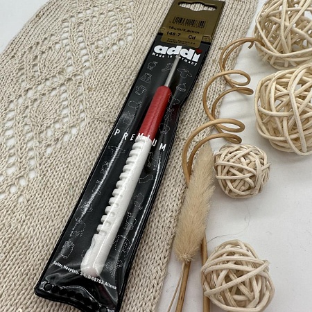 Крючки для вязания Крючок, вязальный с пластиковой ручкой №3.5 15 см