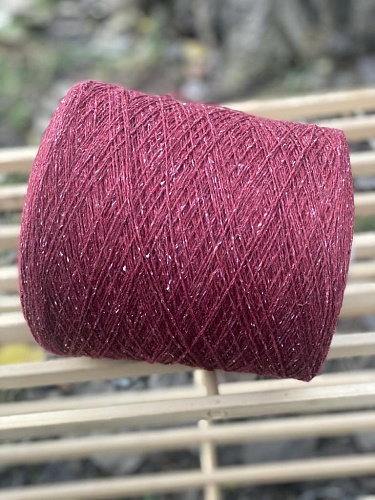 Пряжа в бобинах Silente (шерсть с шелком) Бургундия с белыми крапинками