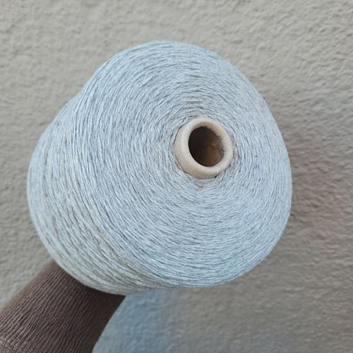 Пряжа в бобинах Divino (кашемир+шелк), св серый меланж. Цена за 10 гр
