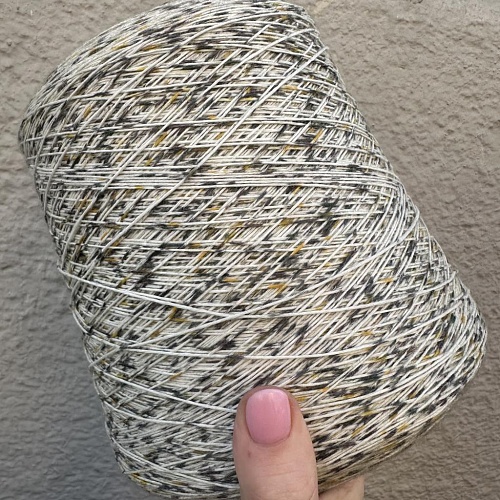 Пряжа в бобинах Snowdrop 6000 цвет:4637. Цена указана за 10гр