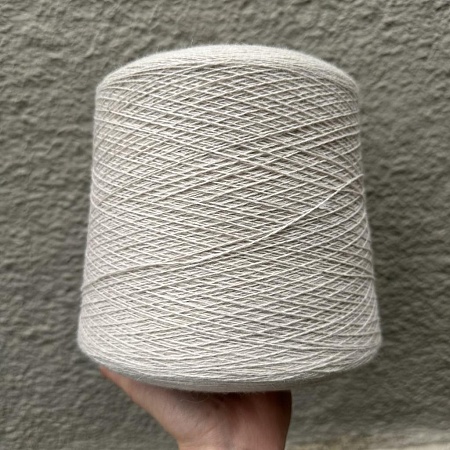 Пряжа в бобинах Loro Piana Cashmere neutro Цена за 10гр