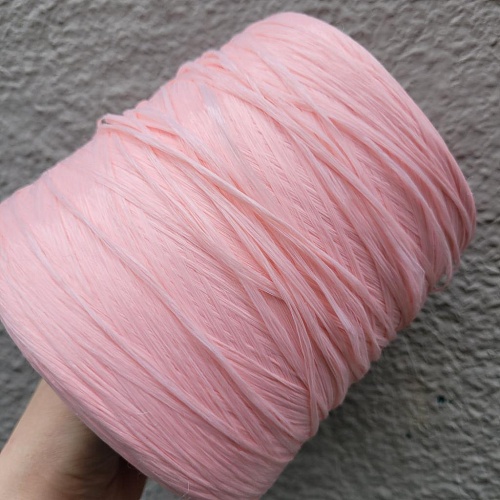 Пряжа в бобинах Pop 7452 бледно-розовый