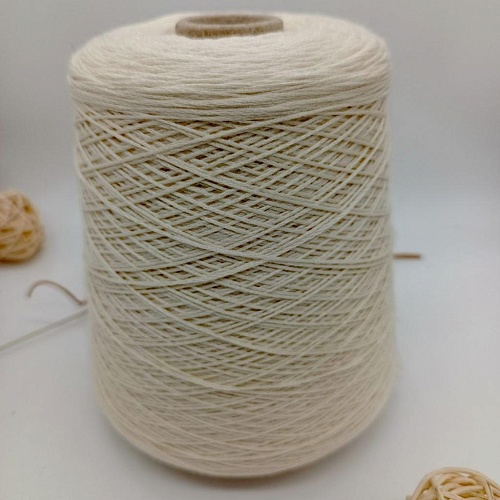 Пряжа в бобинах Avorio молочный 4600