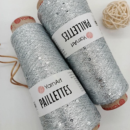 Пряжа Paillettes пайетки с люрексом 8001 серебро