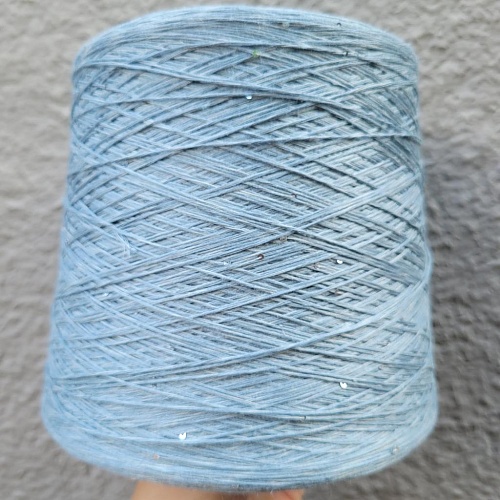 Пряжа в бобинах Lino 4300 с пайетками серое небо. Цена за 10гр