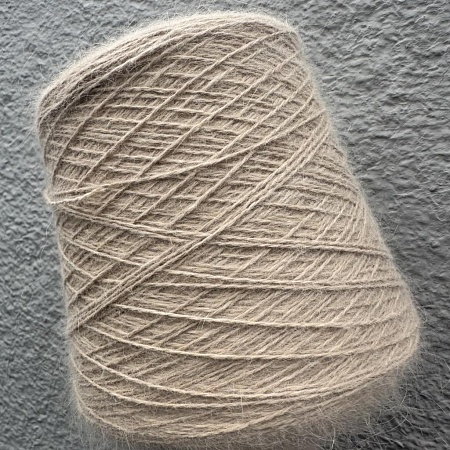 Пряжа в бобинах Angora Spiky 2/9000 14618 сливочная помадка