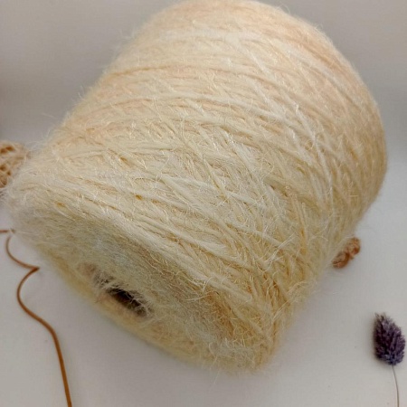 Пряжа в бобинах Giulia цвет &quot;ваниль&quot;