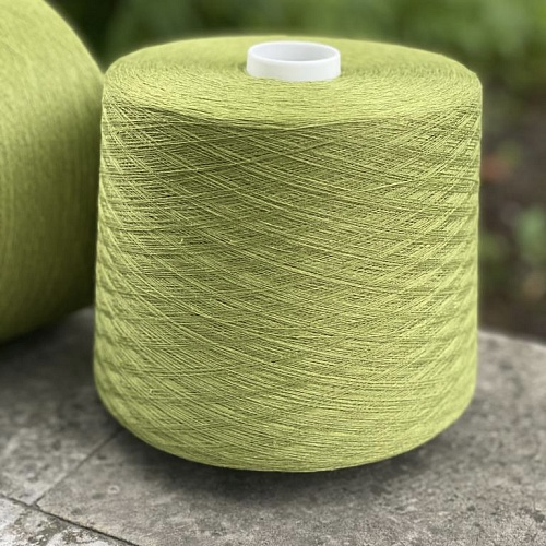 Пряжа в бобинах Лён цвет зелень