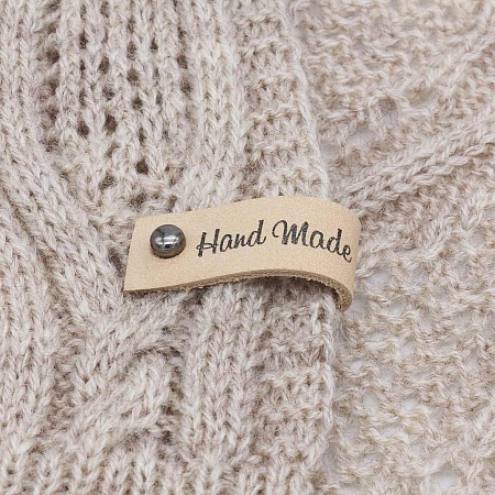 Аксессуары Кожаная бирка с кнопкой &quot;Hand Made&quot; 1,3*7см, уп.4шт (бежевый)