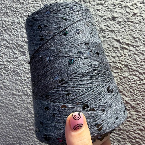 Пряжа в бобинах Cosmo 3600 Темно-серый меланж/черные пайетки