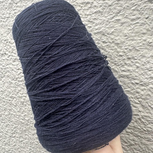 Пряжа в бобинах Biagioli Modesto Cashmere цвет 201473 ink. Цена за 10гр