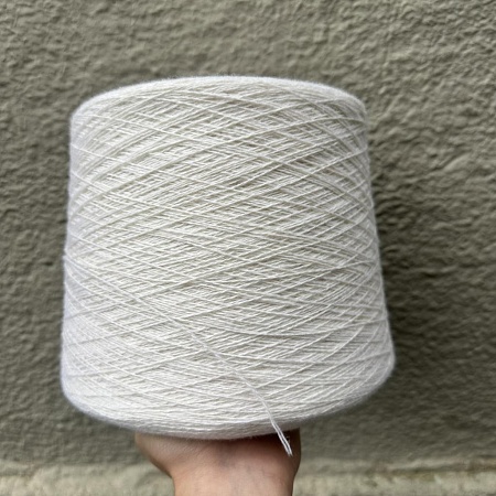 Пряжа в бобинах Loro Piana Cashmere white Цена за 10гр